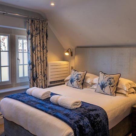 Burlington House Boutique Bed & Breakfast Oxford Ngoại thất bức ảnh A bedroom at The Old Vicarage Hotel
