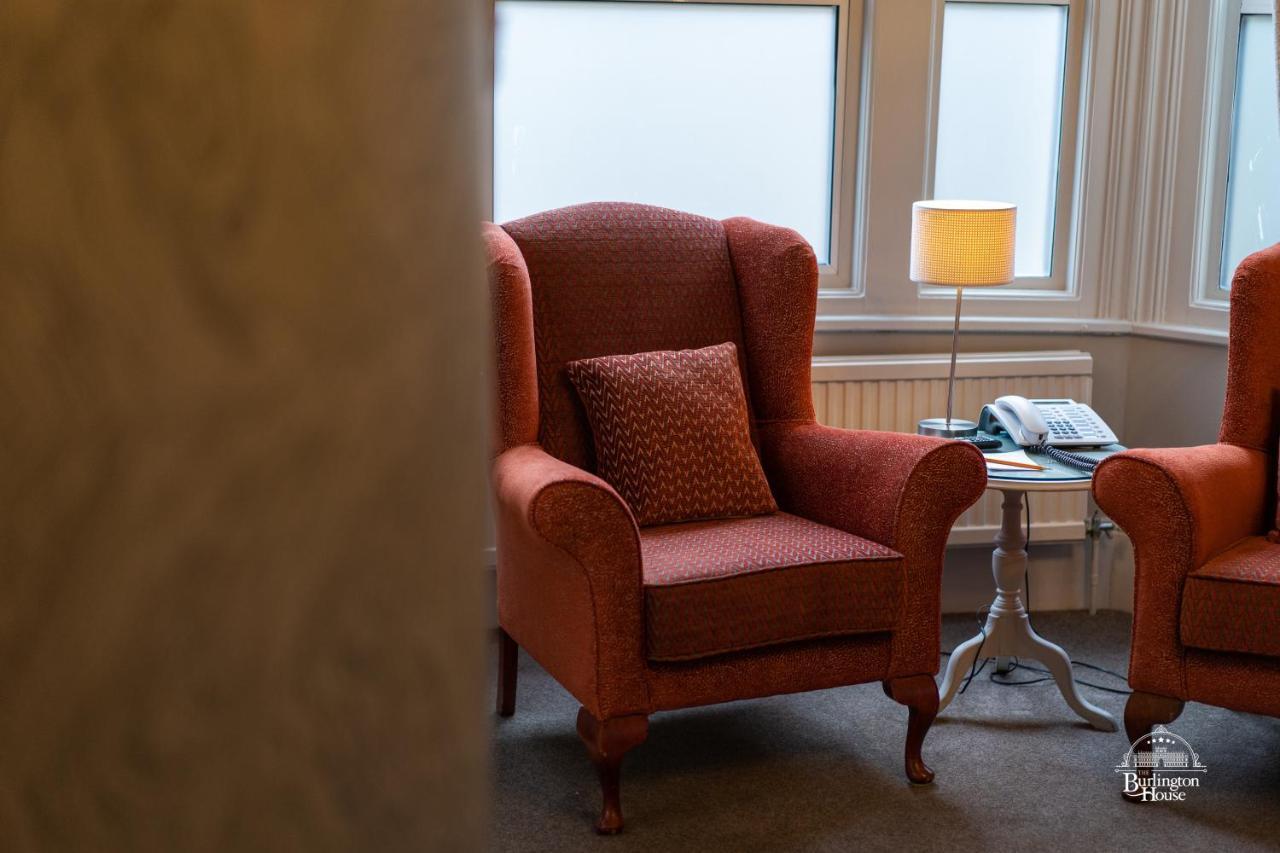 Burlington House Boutique Bed & Breakfast Oxford Ngoại thất bức ảnh A wing chair