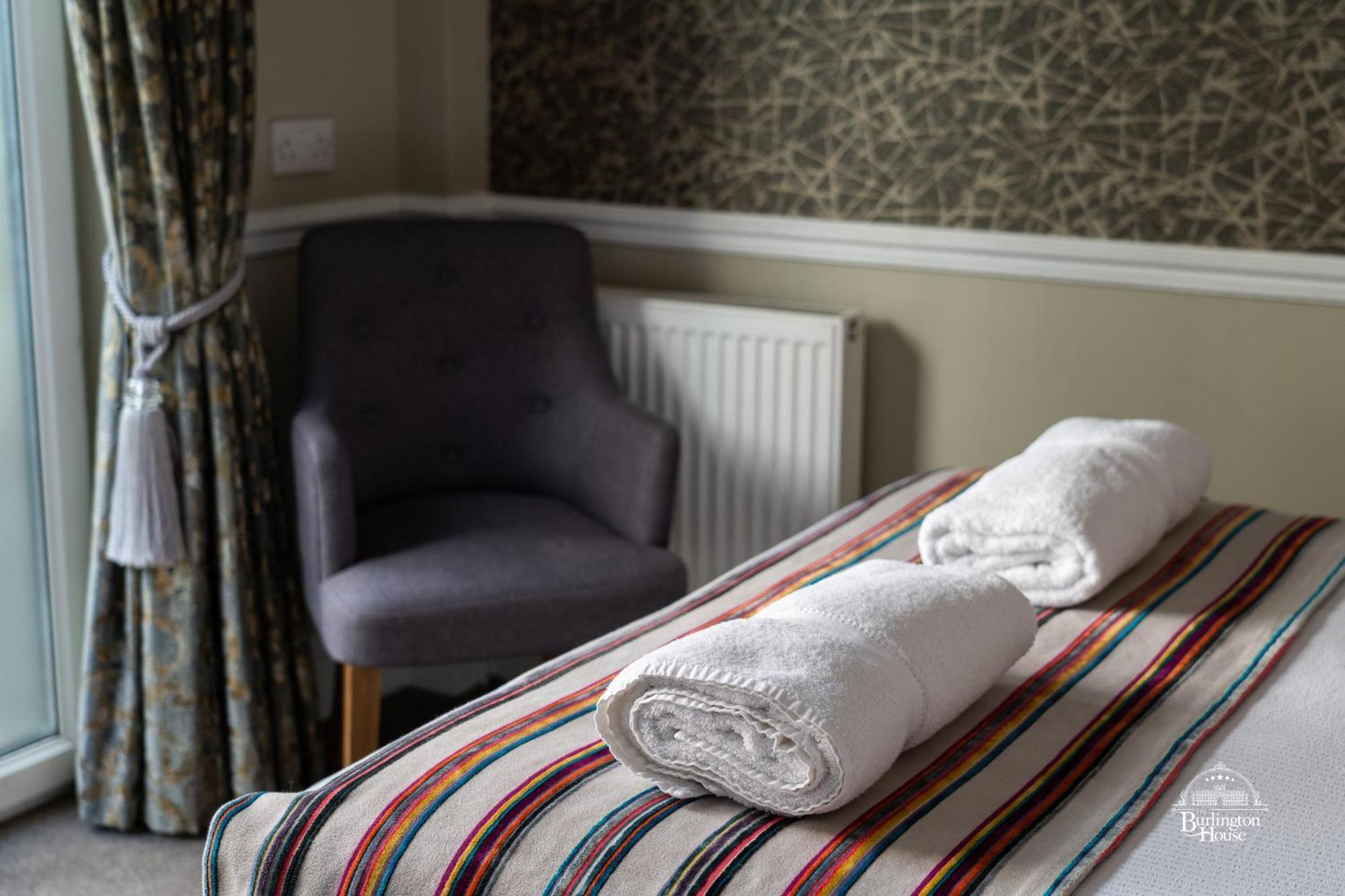 Burlington House Boutique Bed & Breakfast Oxford Phòng bức ảnh A massage table
