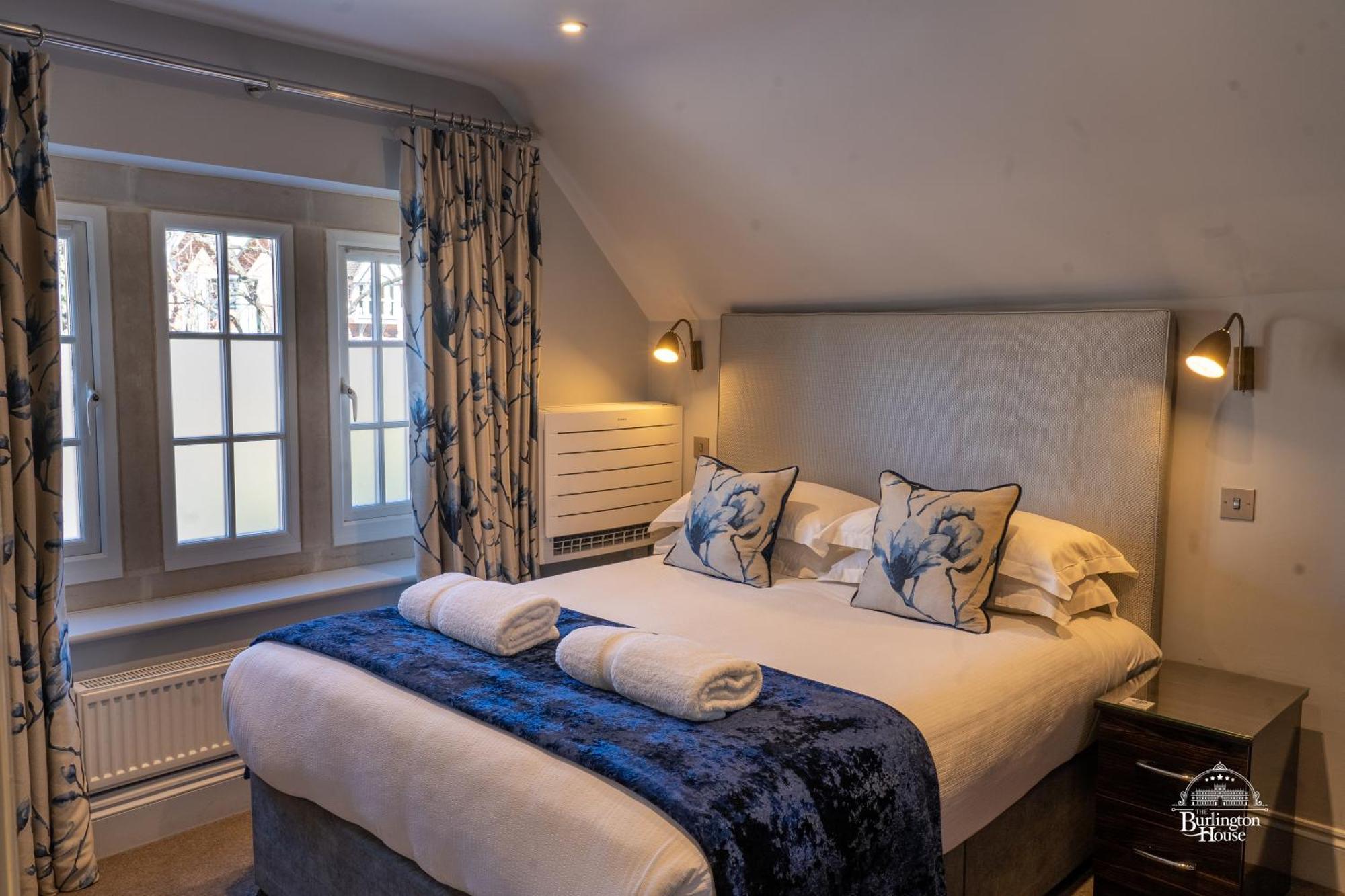 Burlington House Boutique Bed & Breakfast Oxford Ngoại thất bức ảnh A bedroom at The Old Vicarage Hotel